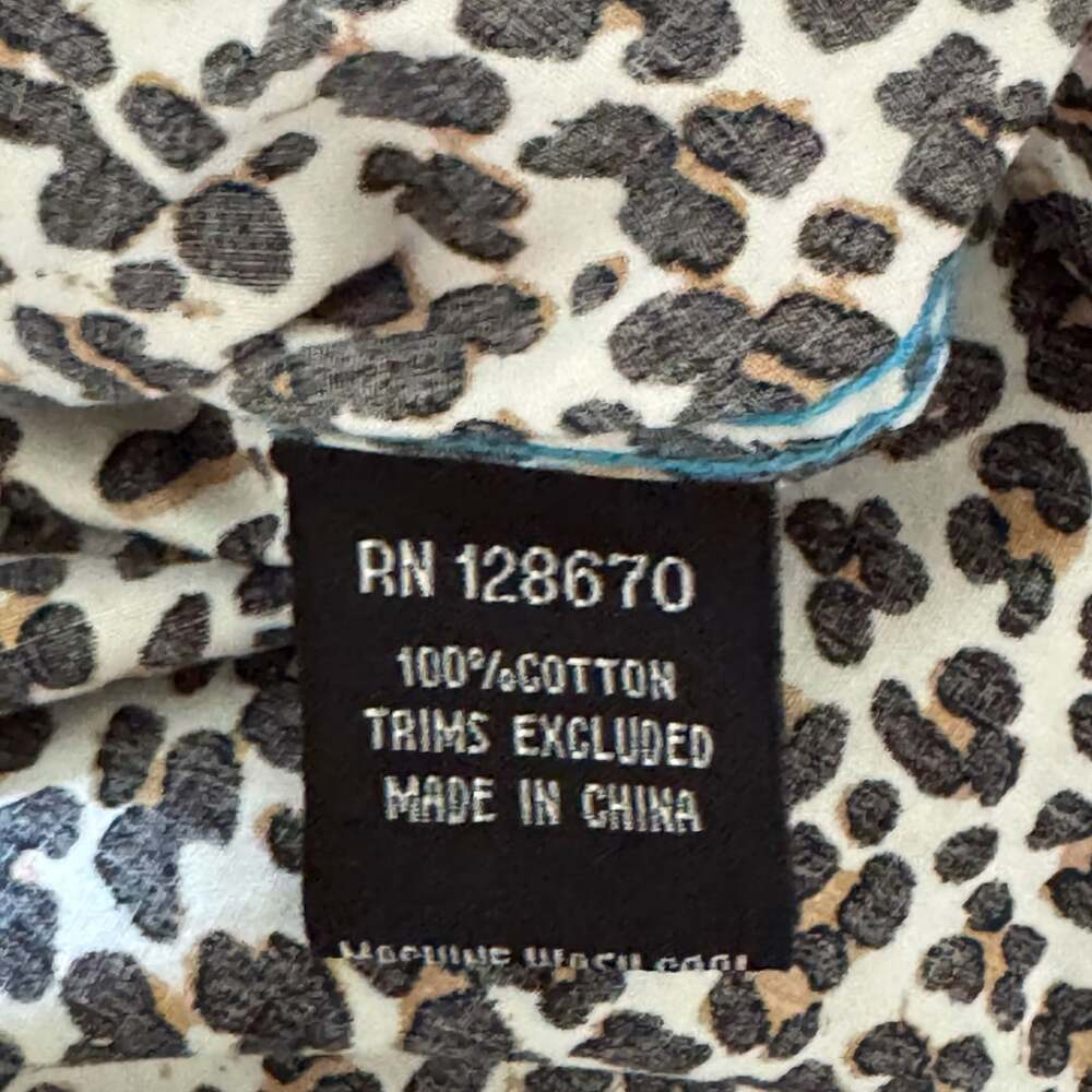 Cowgirl Hardware Leopard Print Western Button-Up Shirt with Teal Embroidery Med - Picture 4 of 12